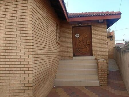 2 Bedroom House in Diepkloof