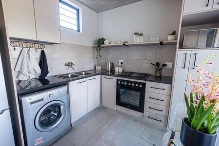 1 Bedroom Apartment in Die Hoewes
