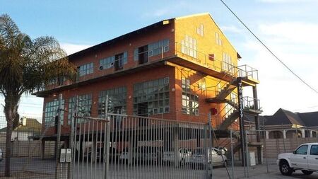 1 Bedroom duplex loft to rent in South End, Port Elizabeth