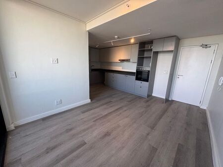 1 Bedroom apartment to rent in Paarden Eiland, Cape Town