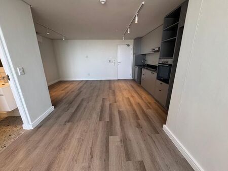 2 Bedroom apartment to rent in Paarden Eiland, Cape Town