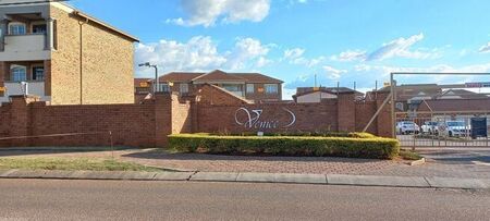 2 Bedroom apartment to rent in Die Hoewes, Centurion