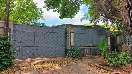 1 Bedroom cottage to rent in Melville, Johannesburg