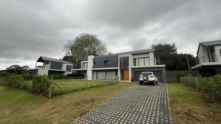 3 Bedroom townhouse - sectional to rent in Albany, Hillcrest