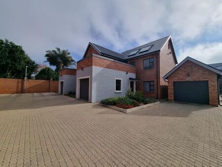 2 Bedroom townhouse - sectional to rent in Rynfield, Benoni