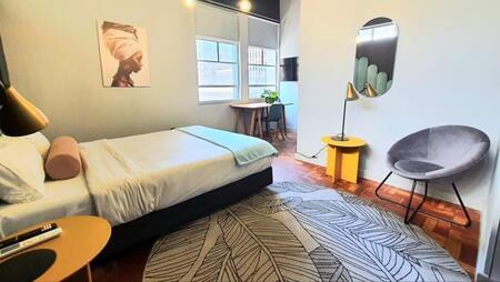 Bachelor apartment in Cape Town City Centre