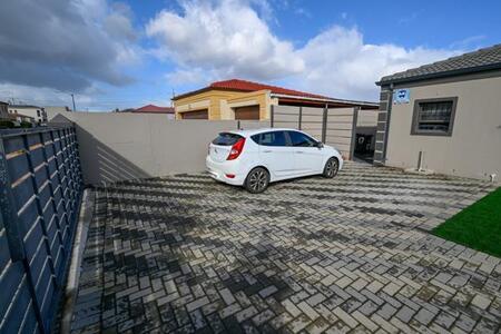 1 Bedroom Apartment in Rouxville