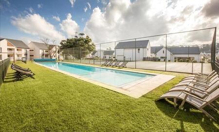 1 Bedroom Apartment in Gillitts