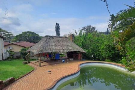 1 Bedroom Apartment in Amanzimtoti
