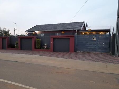 3 Bedroom House in Savanna City