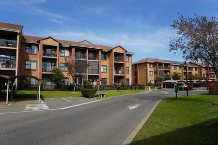 1 Bedroom Apartment in Brentwood Park