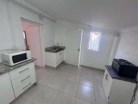 Bachelor apartment in Riebeeckstad