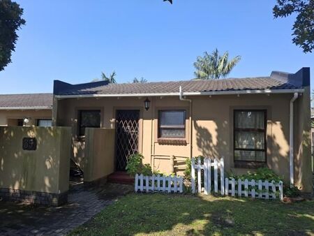 2 Bedroom Townhouse in Lorraine