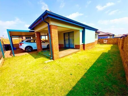 3 Bedroom house to rent in Lion Pride, Randburg