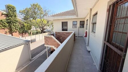 2 Bedroom apartment to rent in Kenilworth, Cape Town