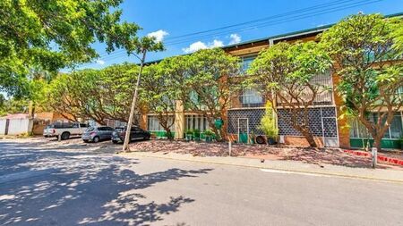 3 Bedroom duplex townhouse - sectional to rent in Rustenburg Central