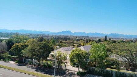 2 Bedroom flat to rent in Durbanville Central