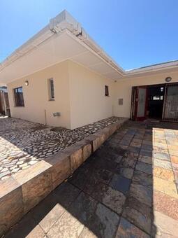 3 Bedroom House in Selborne