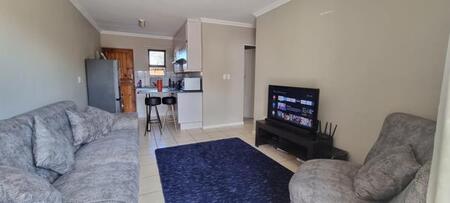 2 Bedroom House in Oudtshoorn North