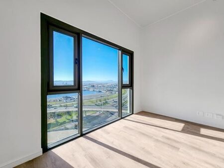Studio Apartment in Foreshore