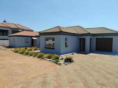 5 Bedroom House in Doornpoort