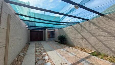 3 Bedroom Townhouse in Dagbreek