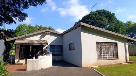 2 Bedroom cottage to rent in Hillcrest Central