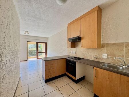 1 Bedroom bachelor apartment to rent in Lonehill, Sandton