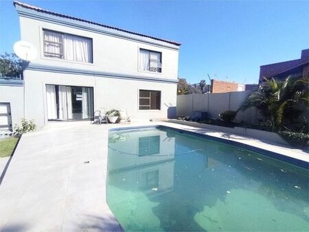 2 Bedroom cottage to rent in Glenvista, Johannesburg