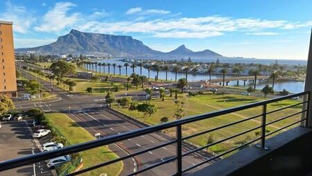 1 Bedroom Apartment in Milnerton Central