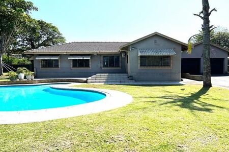 4 Bedroom House in Amanzimtoti