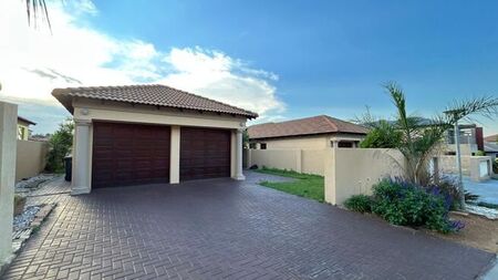 3 Bedroom house to rent in Amandasig, Akasia