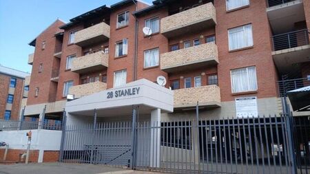 Bachelor Apartment to rent in Auckland Park, Johannesburg