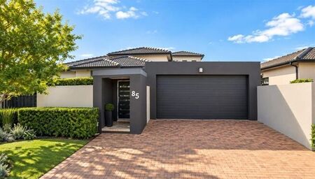 6 Bedroom house to rent in Parklands North, Blouberg