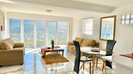 1 Bedroom apartment to rent in Glencairn Heights, Simons Town