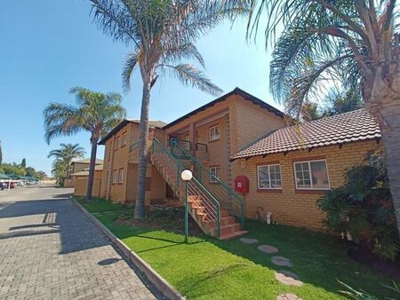 2 Bedroom apartment to rent in Moreleta Park, Pretoria