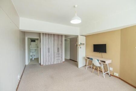 1 Bedroom Apartment in Humewood