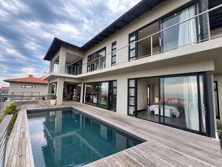 5 Bedroom House in Khamanga Bay