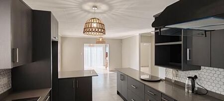 2 Bedroom House in Vredenburg