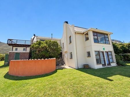 3 Bedroom House in Bettys Bay
