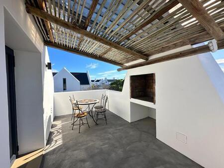 1 Bedroom Apartment in Paternoster