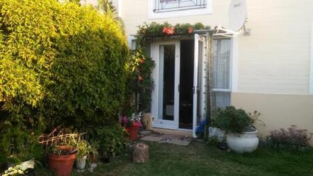 1 Bedroom Apartment in Sunnydale