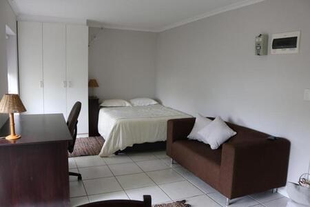 Studio Apartment in Rondebosch