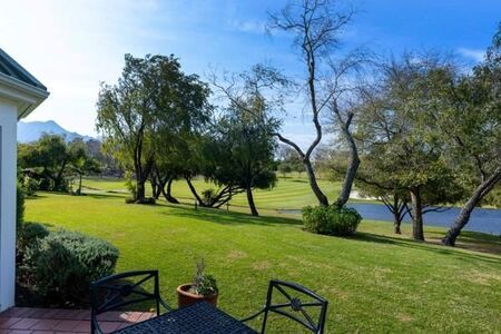 1 Bedroom House in Fancourt Golf Estate