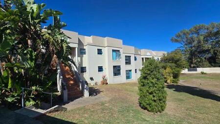 2 Bedroom Apartment in Vredekloof