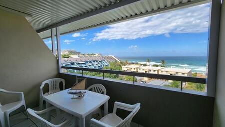 3 Bedroom Apartment in Manaba Beach