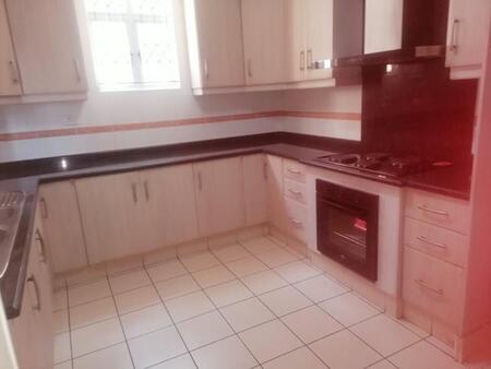 3 Bedroom Apartment in Brindhaven