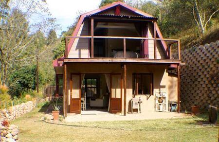1 Bedroom House in Assagay