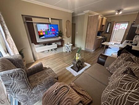 2 Bedroom Apartment in Kameeldrift East