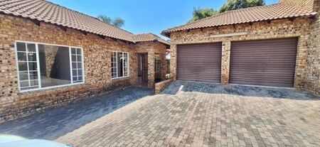 4 Bedroom Townhouse in Claremont